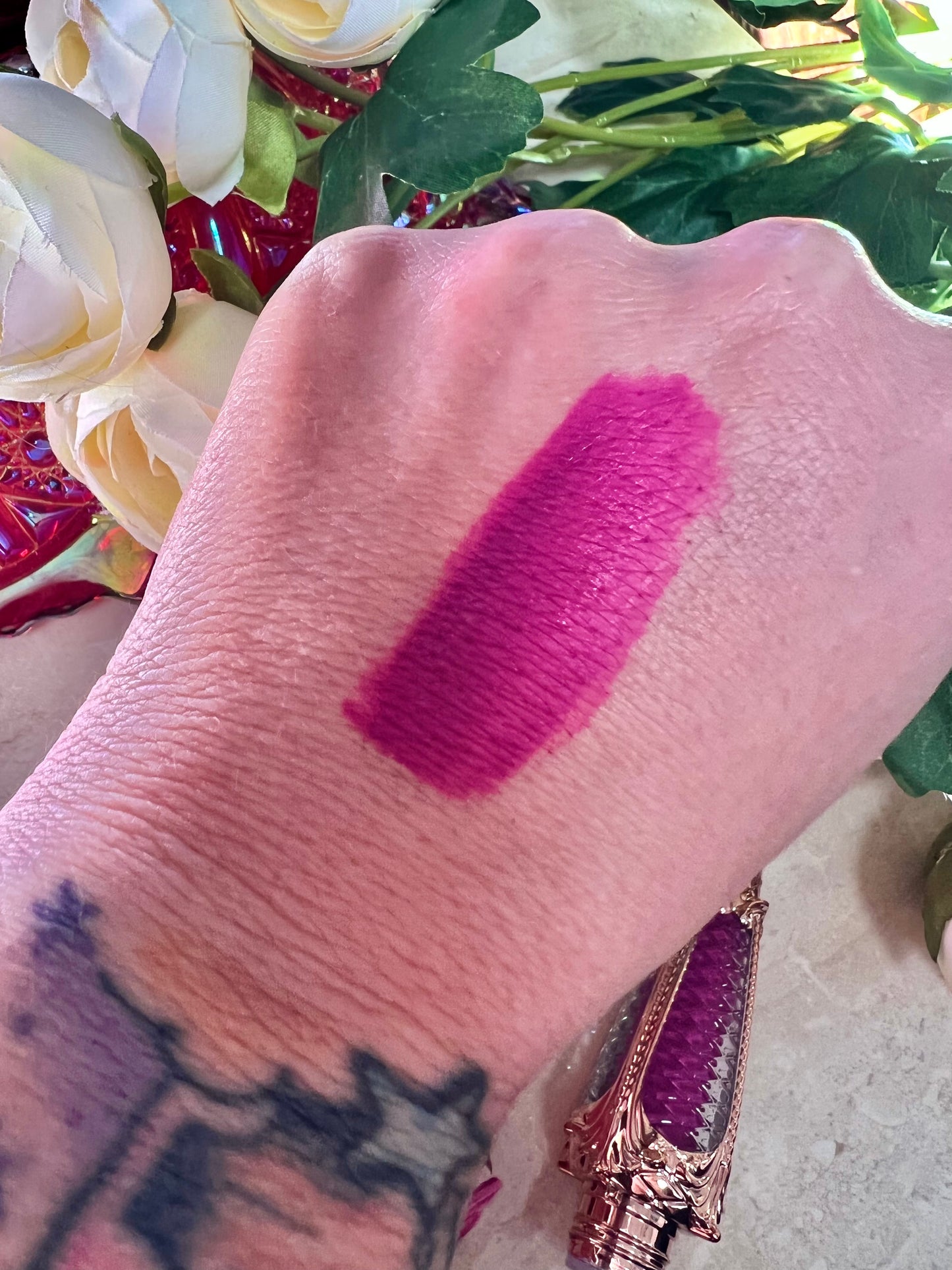 MAGENTA - Liquid luxe Velvet lipstick